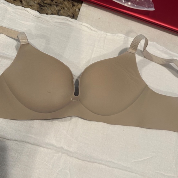 Bra - Picture 12 of 16